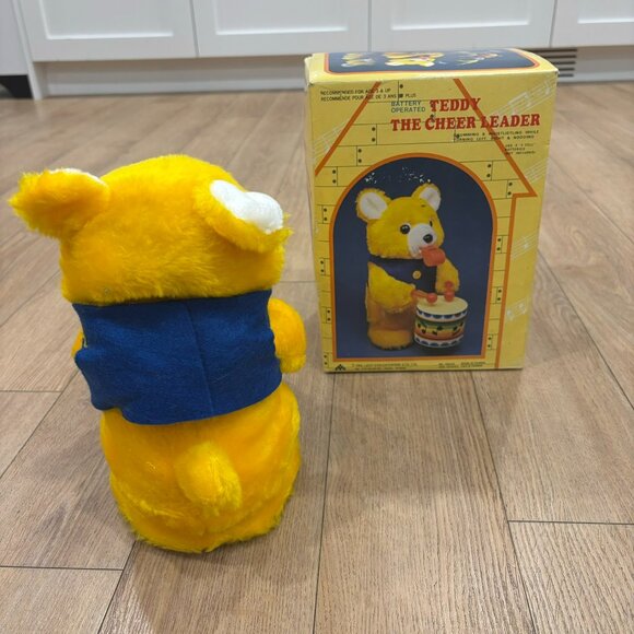 Vintage Teddy the Cheerleader Bear with Box 1980s NOT working for Parts/Repair - Picture 3 of 10